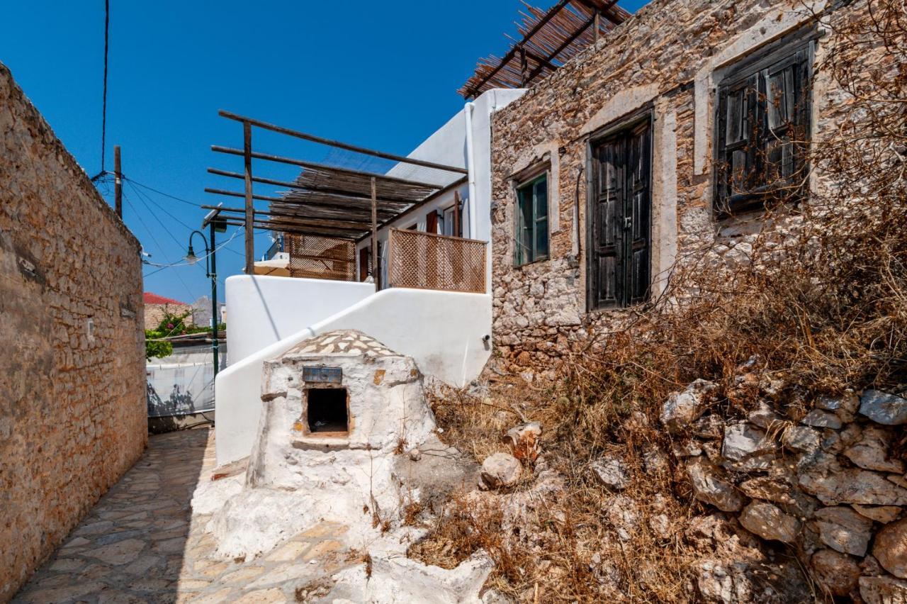 Atlantis Houses Chalki Town Eksteriør billede