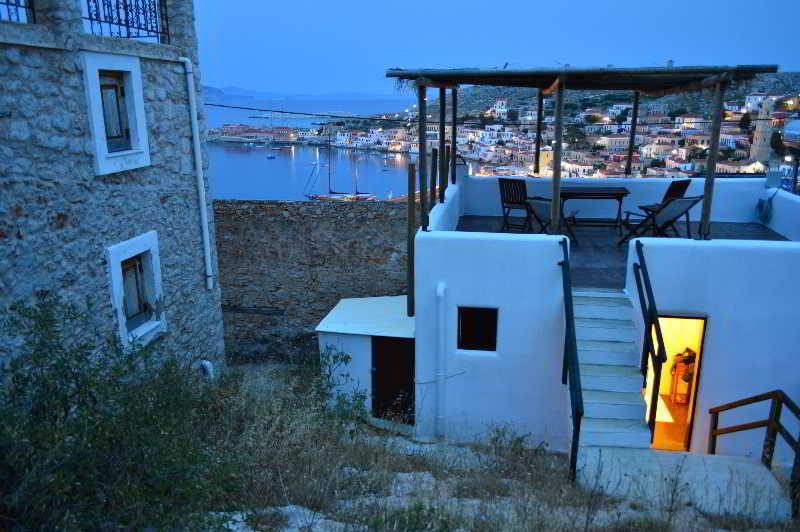 Atlantis Houses Chalki Town Eksteriør billede